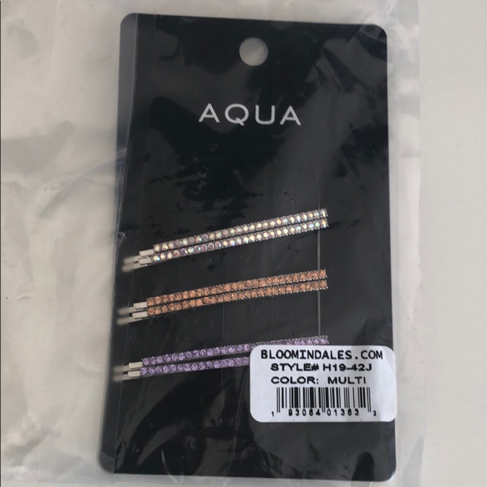 AQUA hair clips